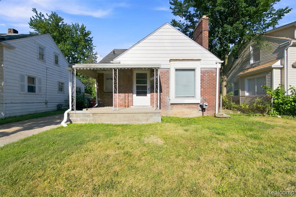 22845 Melrose Avenue Property Photo 1