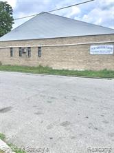 15801 Schaefer Highway Property Photo 1