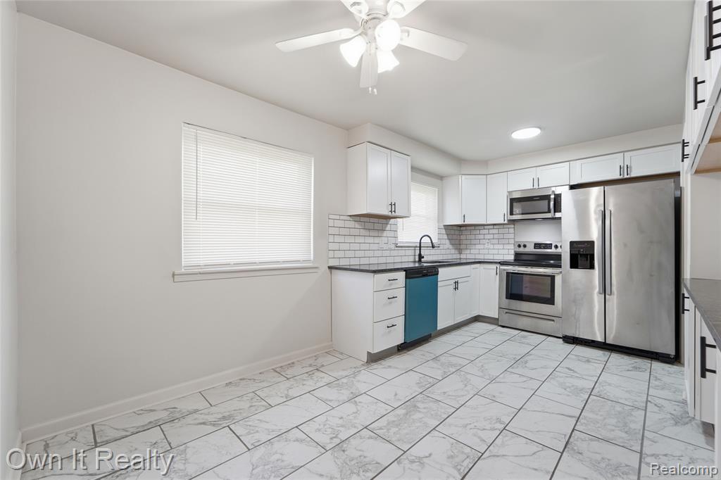 24985 Mabray Avenue Property Photo 15