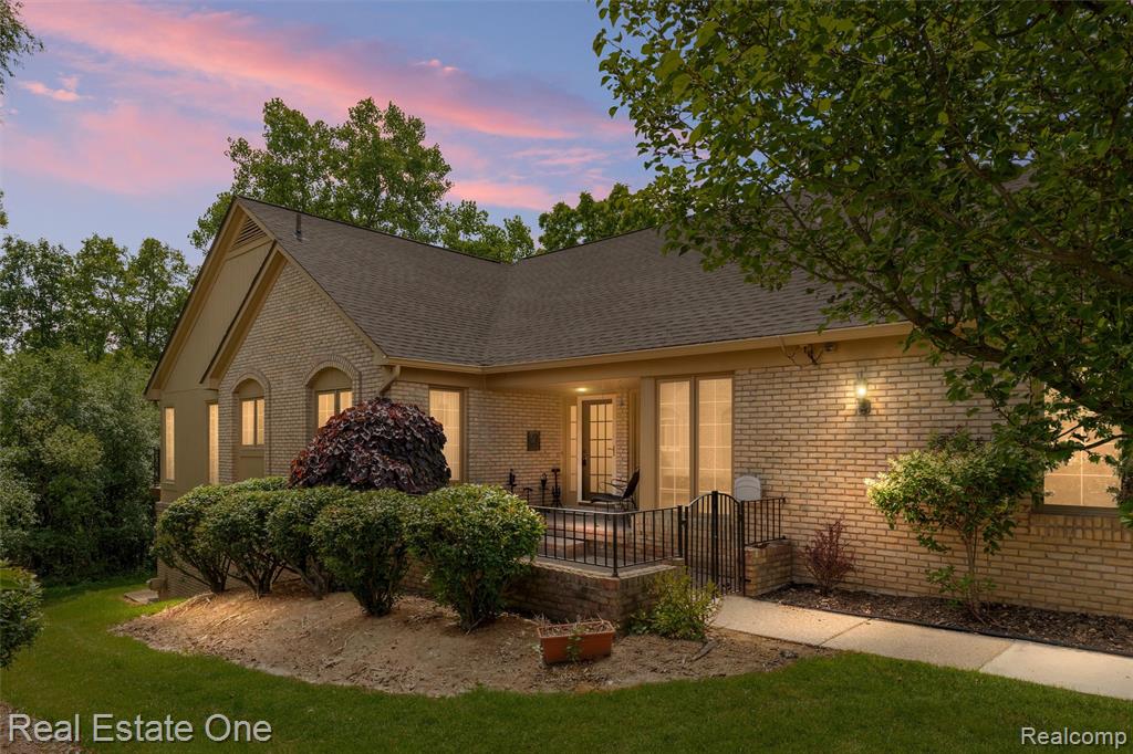 6273 Celeste Road Property Photo 1