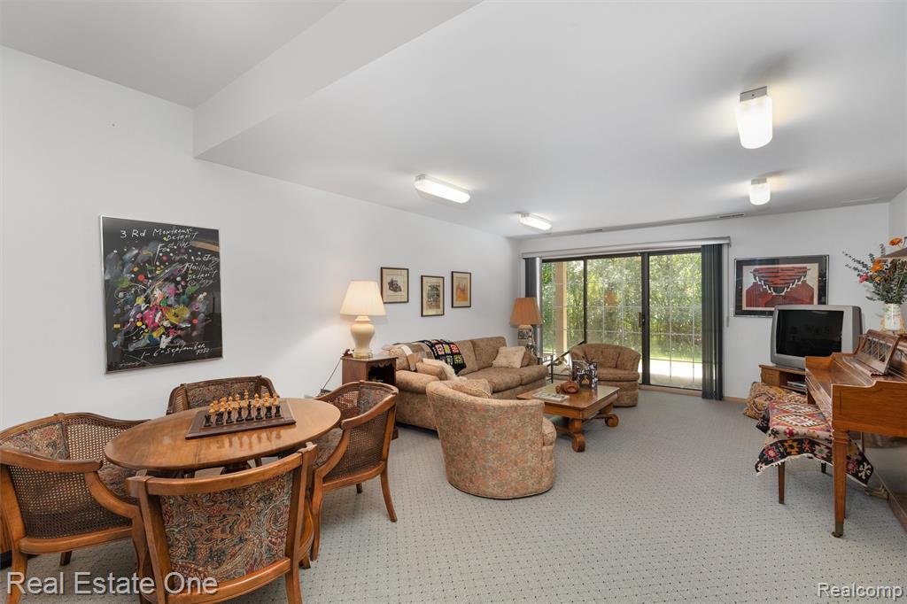 6273 Celeste Road Property Photo 31