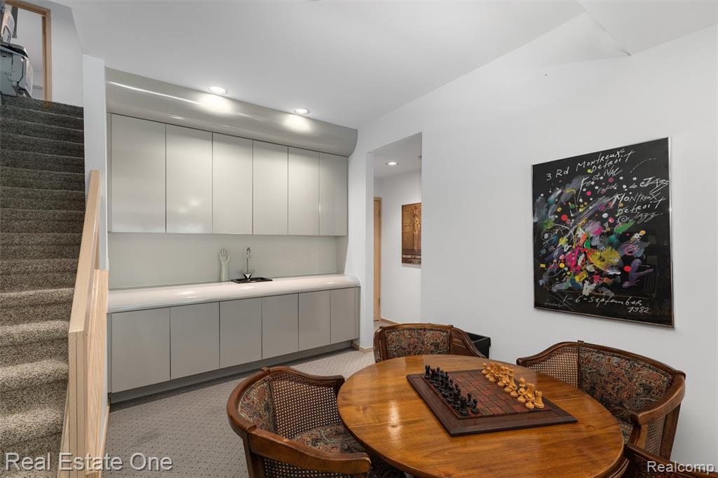 6273 Celeste Road Property Photo 33