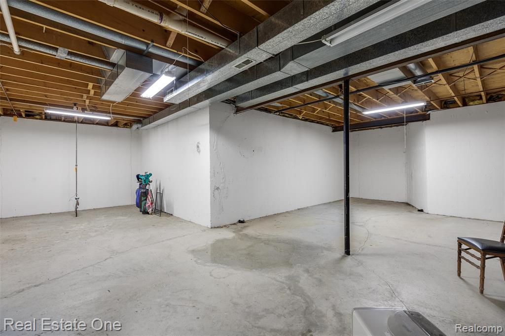 6273 Celeste Road Property Photo 40