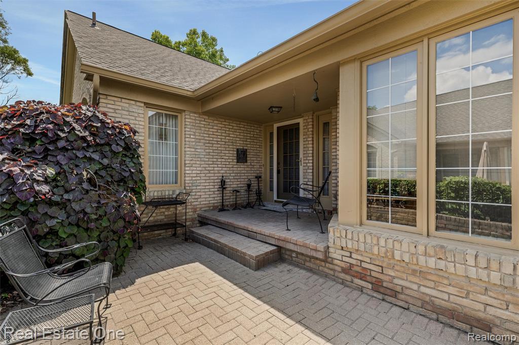 6273 Celeste Road Property Photo 44