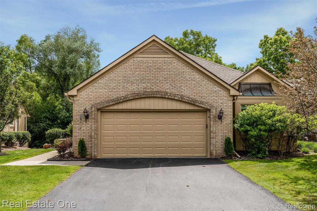 6273 Celeste Road Property Photo 48