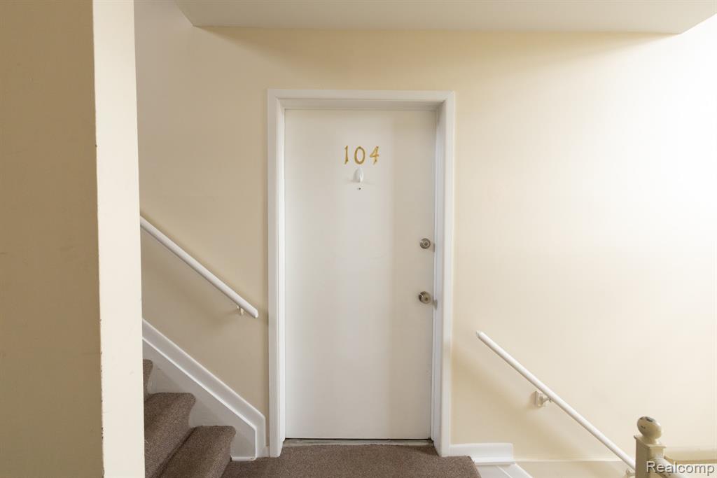495 Miller Avenue Property Photo 3