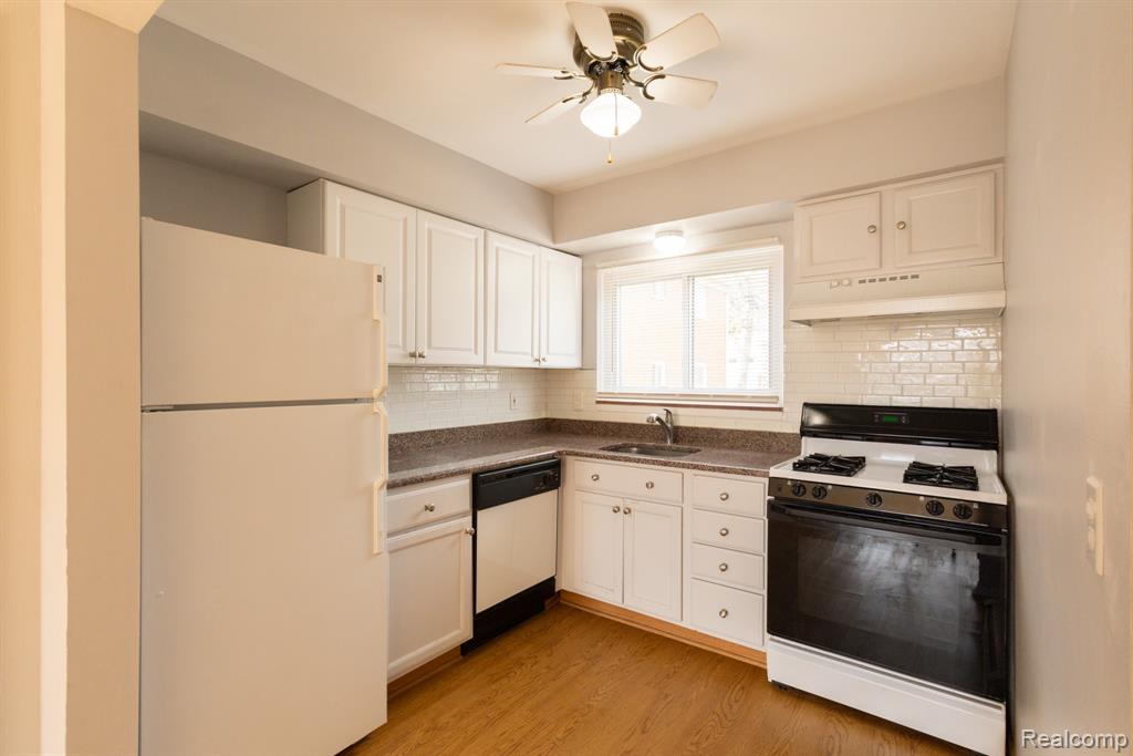 495 Miller Avenue Property Photo 7