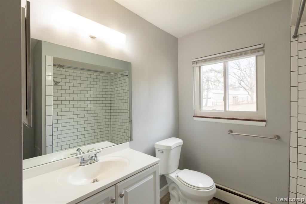 495 Miller Avenue Property Photo 13