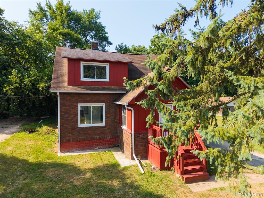 1292 Howard Street Property Photo 3