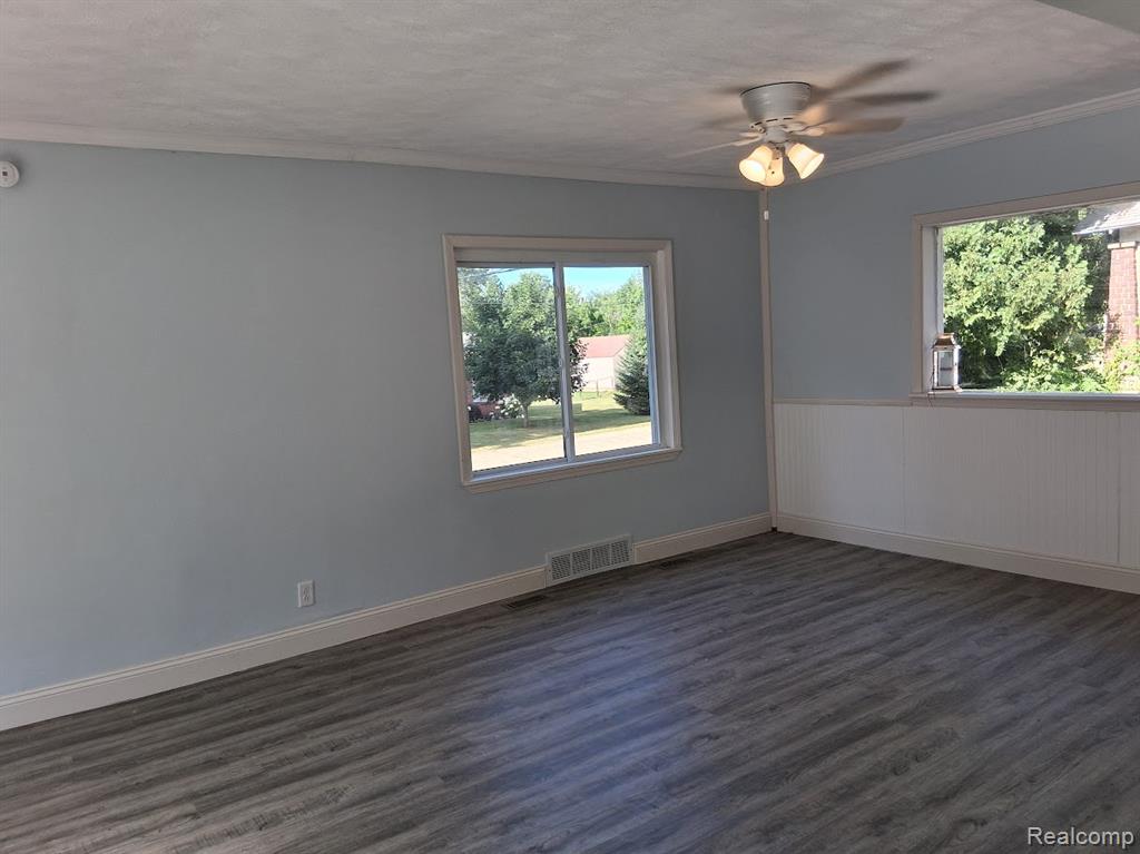 1292 Howard Street Property Photo 7