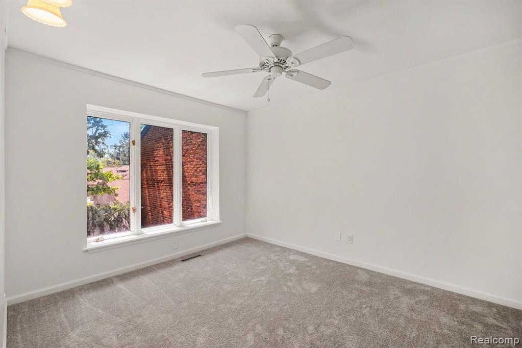 2056 Walden Court Property Photo 18