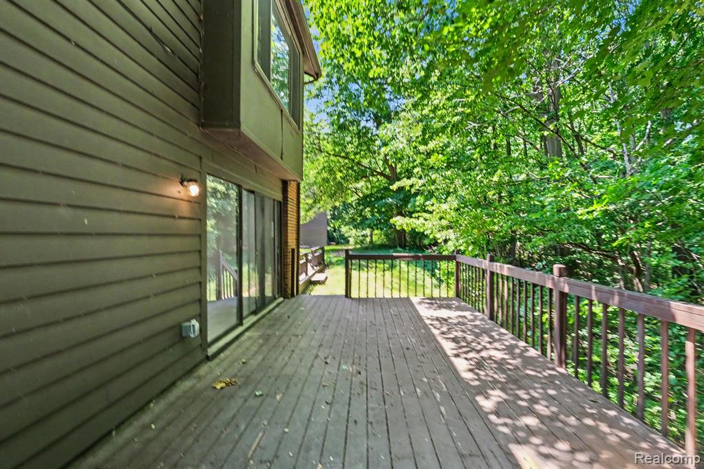 2056 Walden Court Property Photo 22
