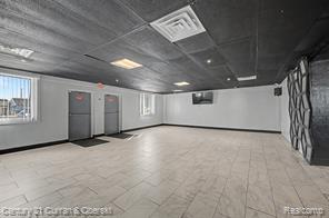 10249 W Jefferson Avenue Property Photo 14