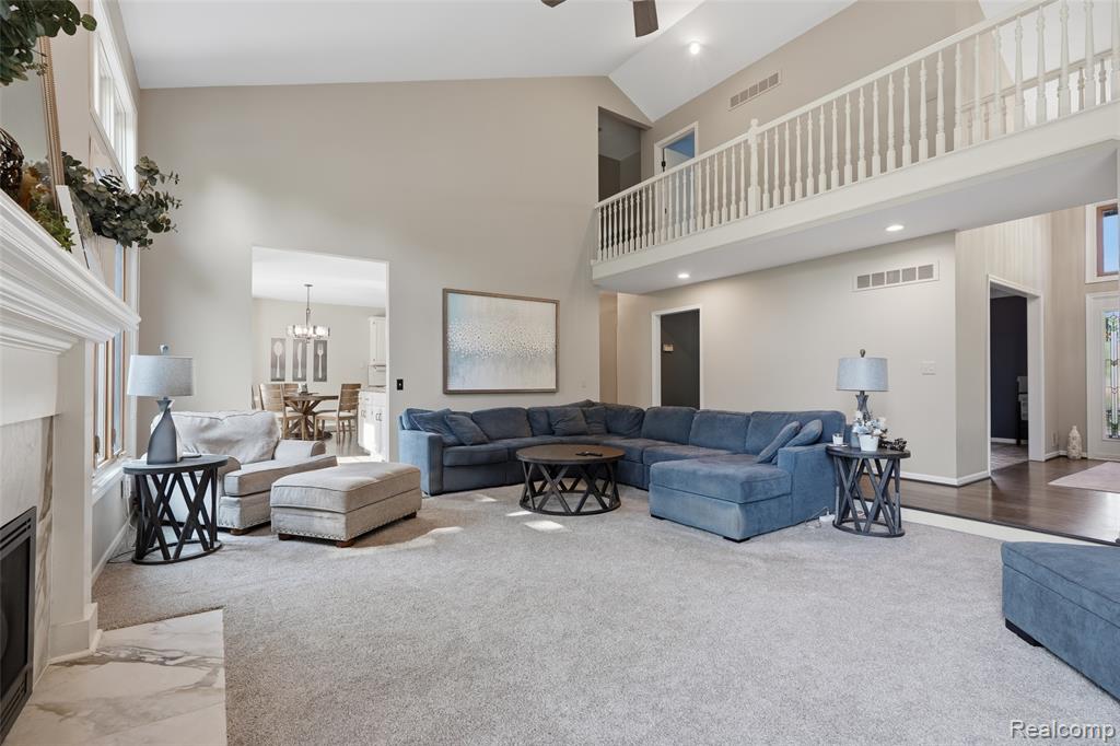 54856 Whitby Way Property Photo 12
