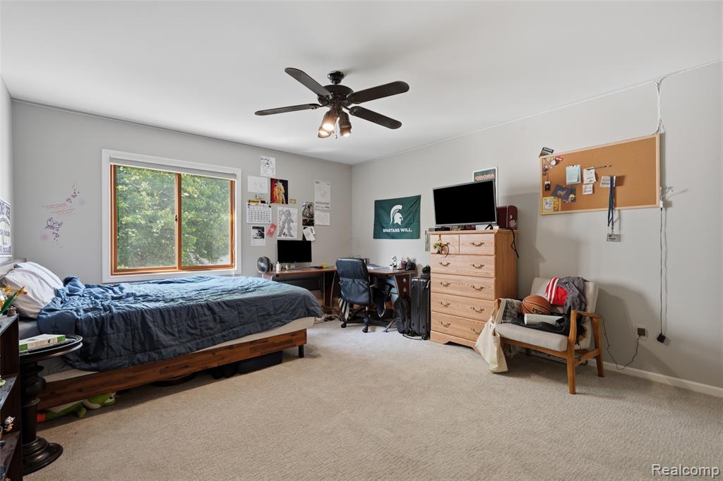 54856 Whitby Way Property Photo 32