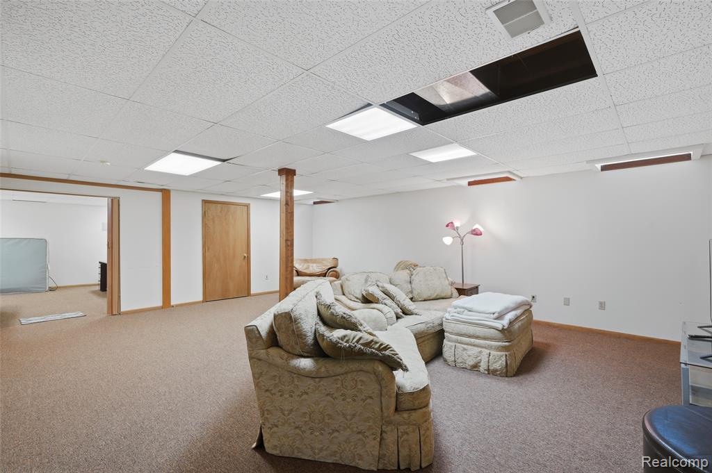 54856 Whitby Way Property Photo 37