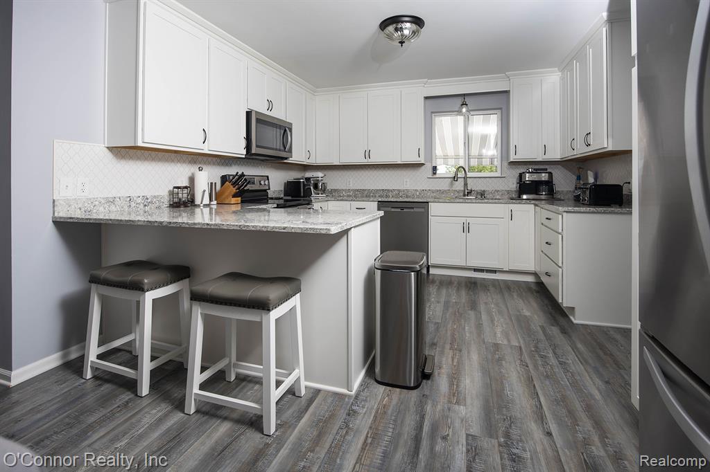 6870 Wildcat Road Property Photo 8