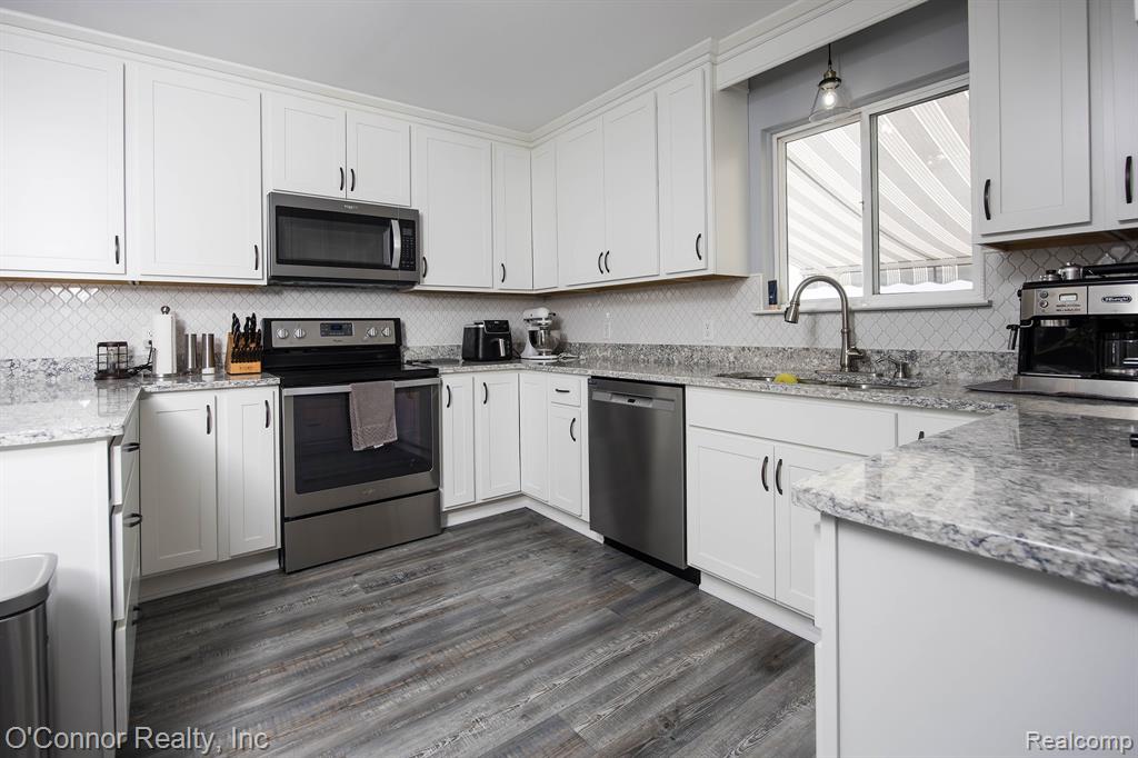 6870 Wildcat Road Property Photo 10