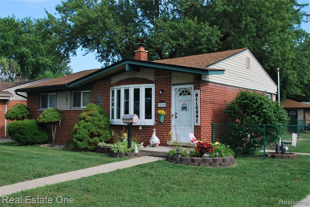 32759 Birchwood Street Property Photo 1