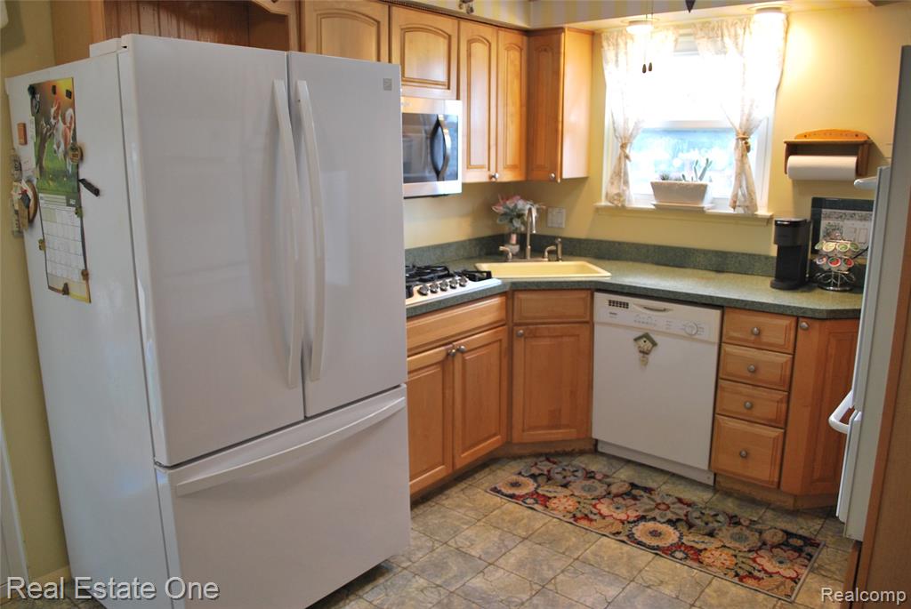 32759 Birchwood Street Property Photo 15