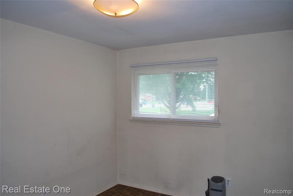 32759 Birchwood Street Property Photo 22