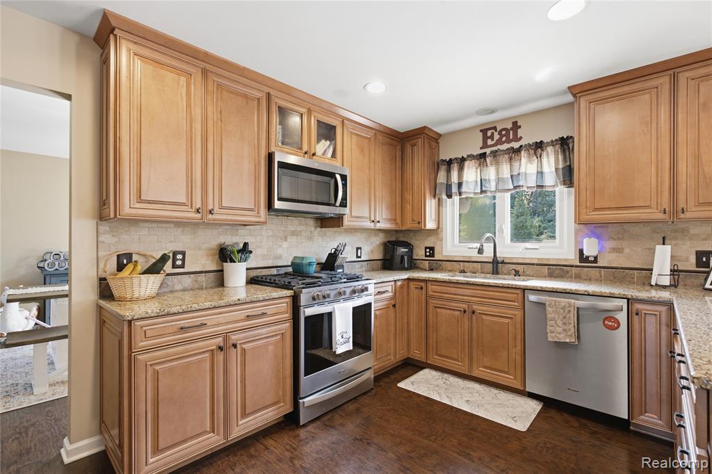 1817 Deer View Court Property Photo 13