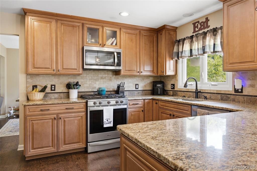 1817 Deer View Court Property Photo 14