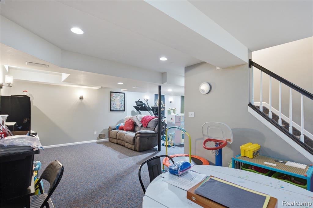 1817 Deer View Court Property Photo 34