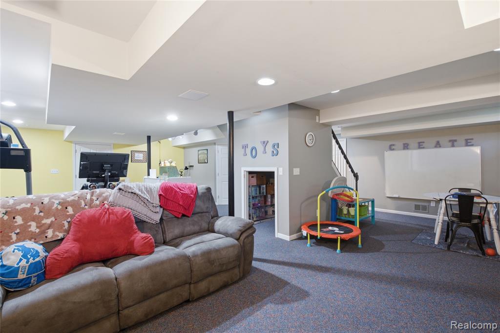 1817 Deer View Court Property Photo 36