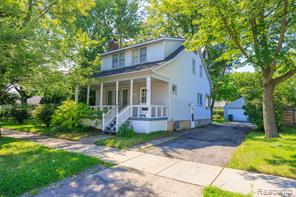556 E Troy Street Property Photo 1