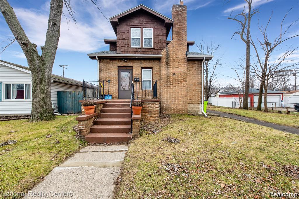 39 E Brockton Avenue Property Photo 2