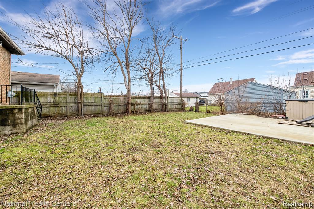 39 E Brockton Avenue Property Photo 5