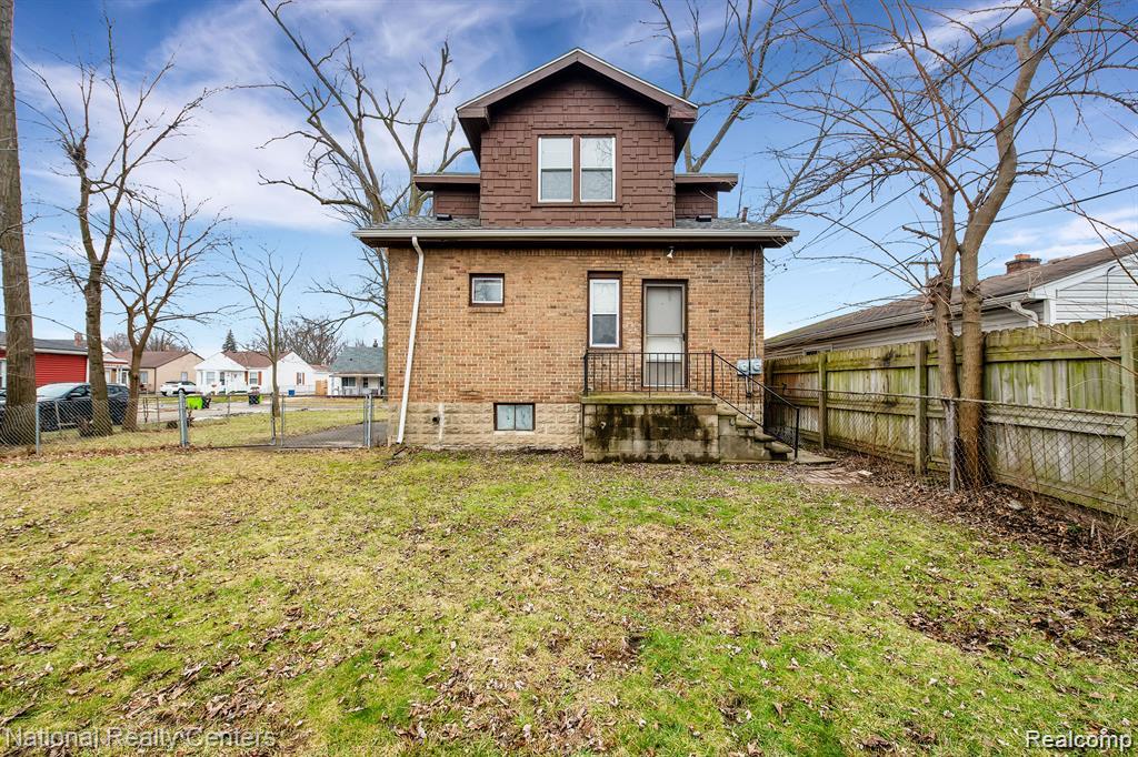 39 E Brockton Avenue Property Photo 7