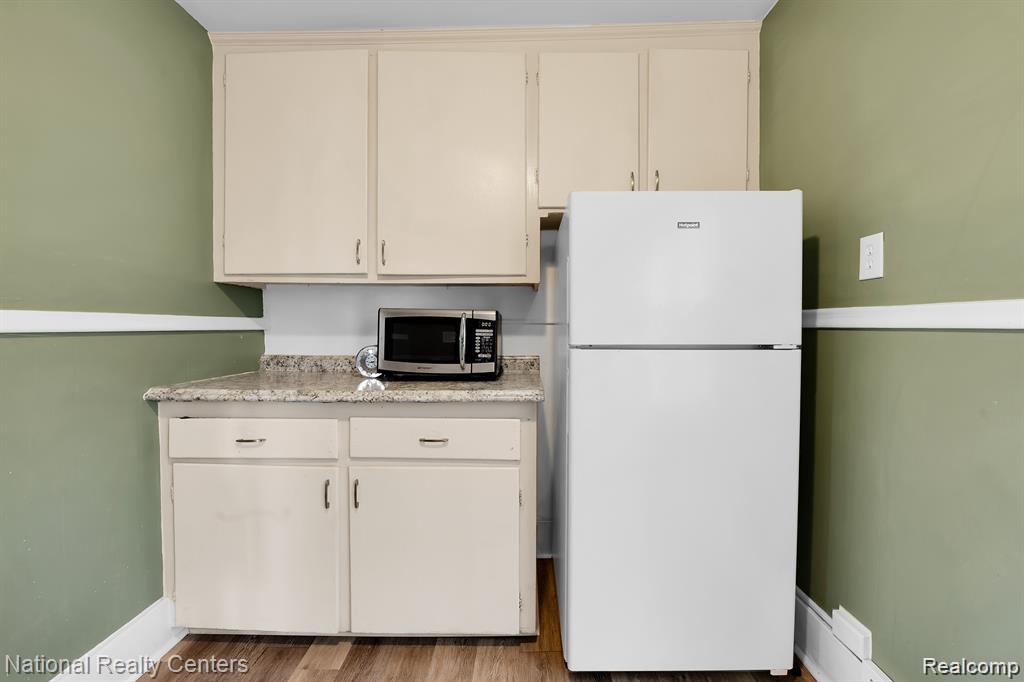 39 E Brockton Avenue Property Photo 15