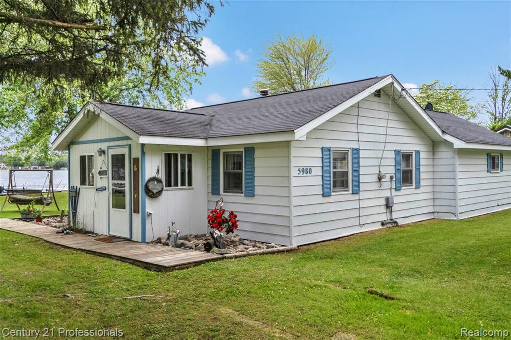 5980 Birchwood Drive Property Photo 1