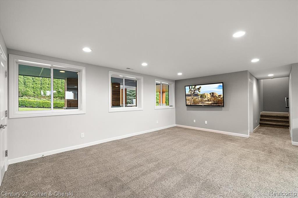 1345 E Lake Drive Property Photo 68