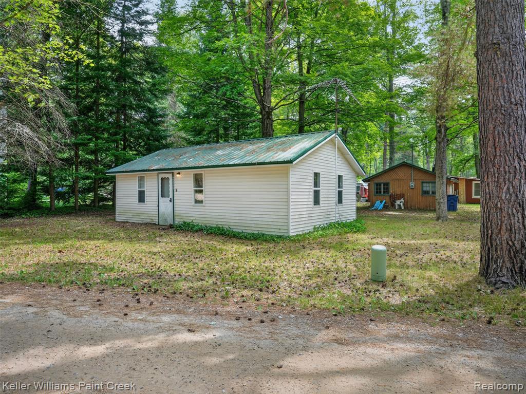 4450 Beech Street Property Photo 1