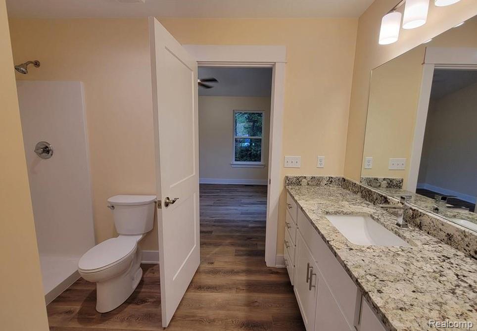 11457 Hidden Oaks Drive Property Photo 5