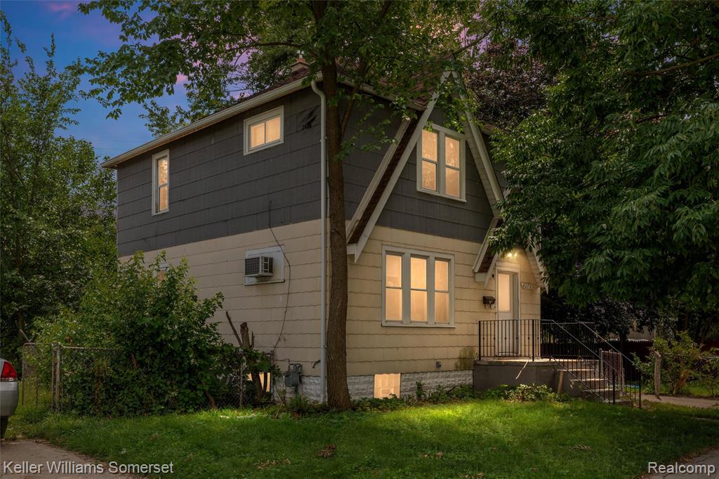 4275 8th Street Property Photo 1