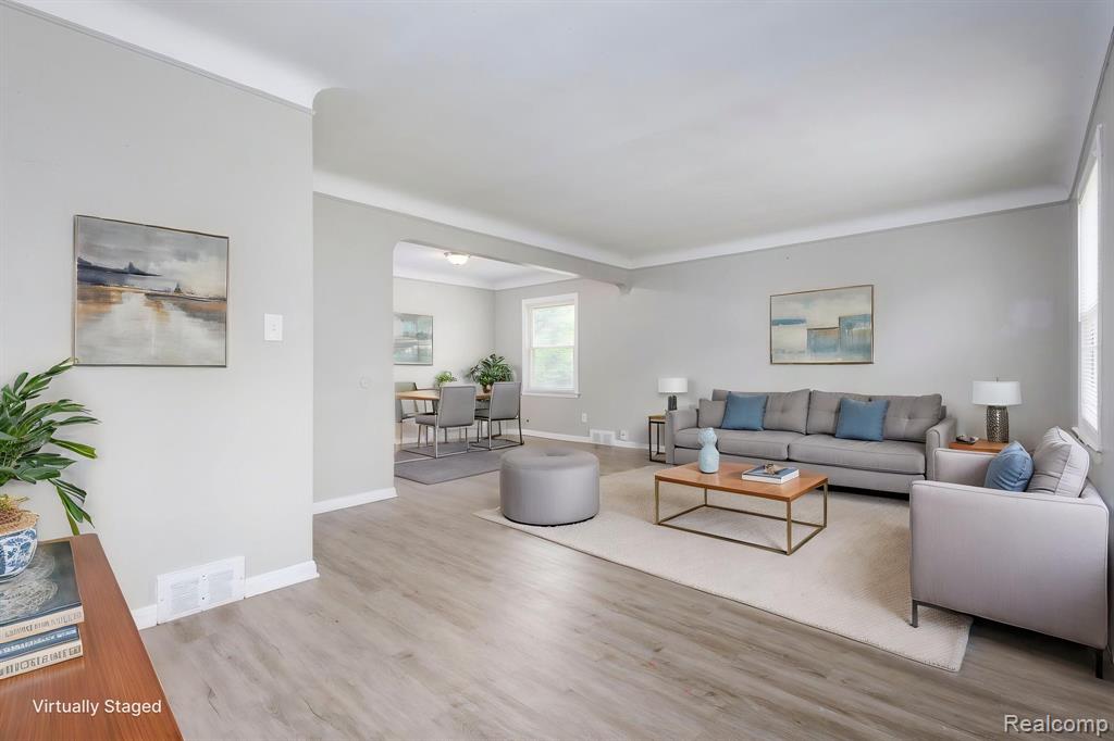 4683 Chatsworth Street Property Photo 4