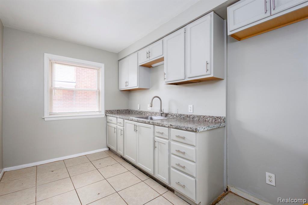 4683 Chatsworth Street Property Photo 8
