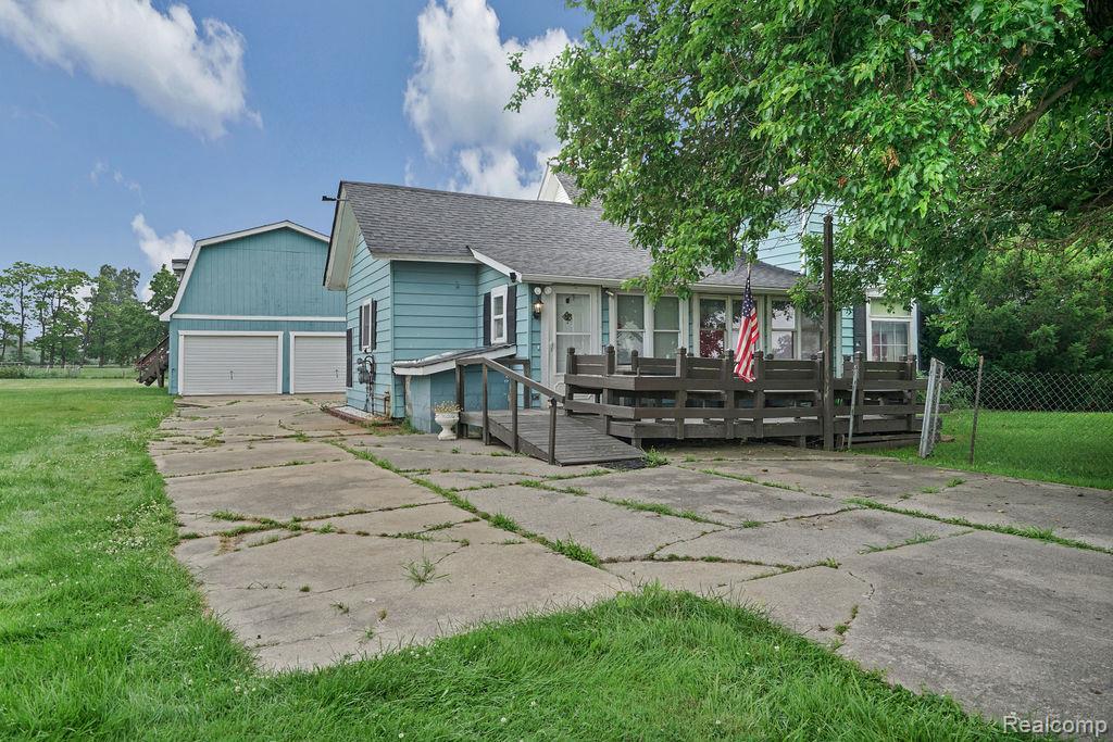 261 Fitz Road Property Photo 3