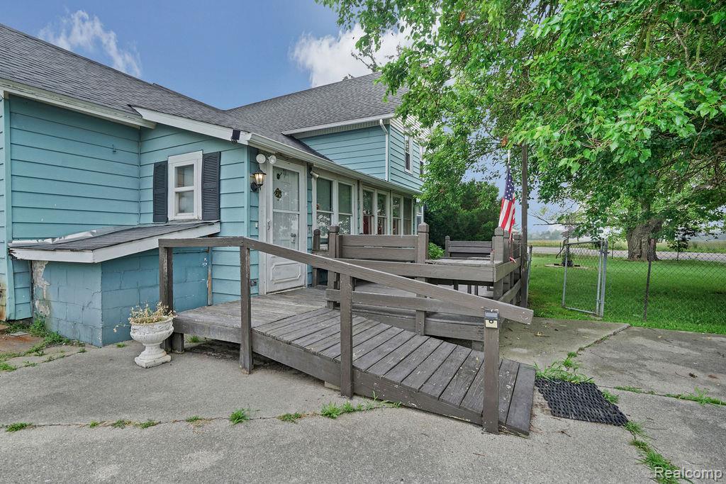 261 Fitz Road Property Photo 4