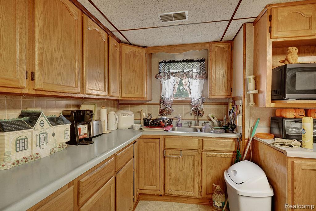 261 Fitz Road Property Photo 12