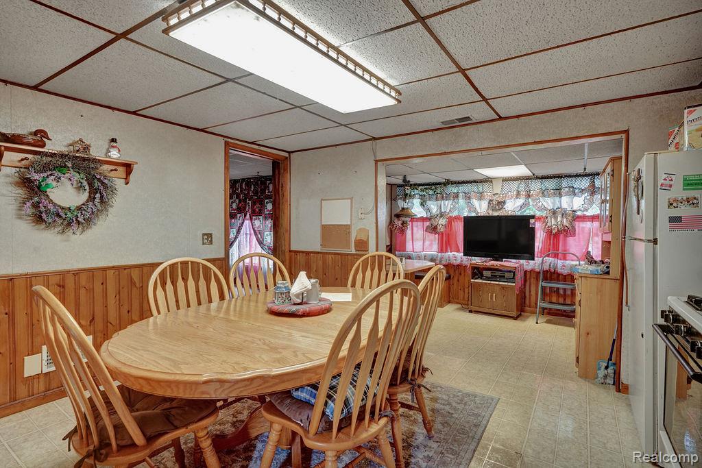 261 Fitz Road Property Photo 13