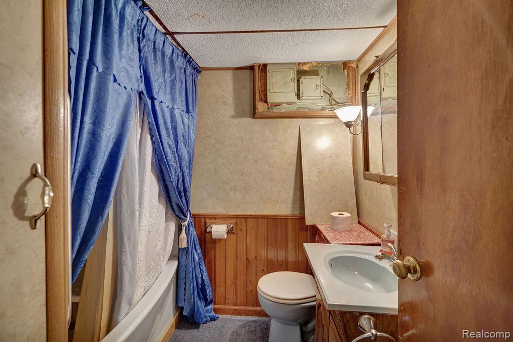 261 Fitz Road Property Photo 21