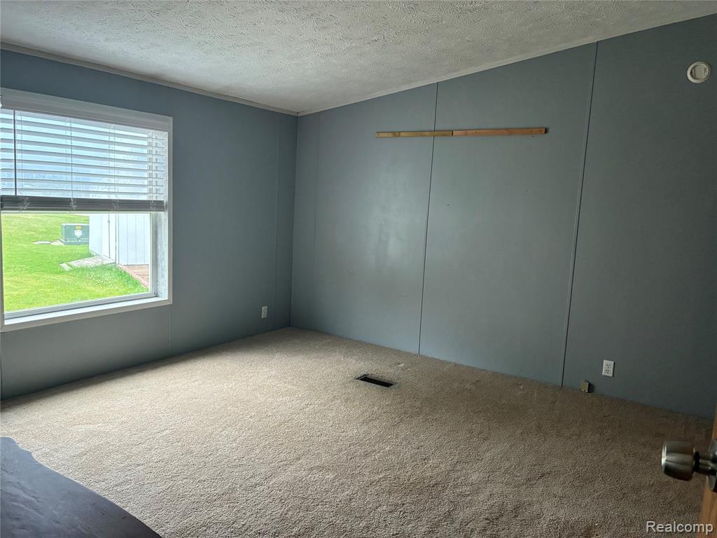 7364 Kings Court Property Photo 7