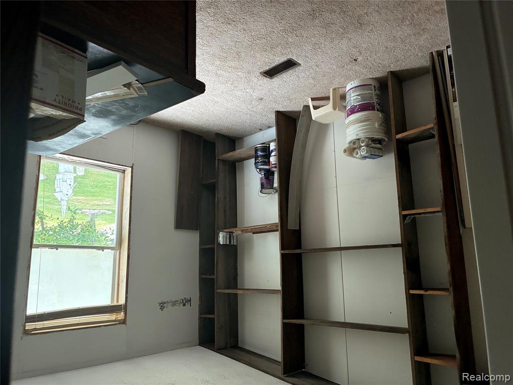 7364 Kings Court Property Photo 15