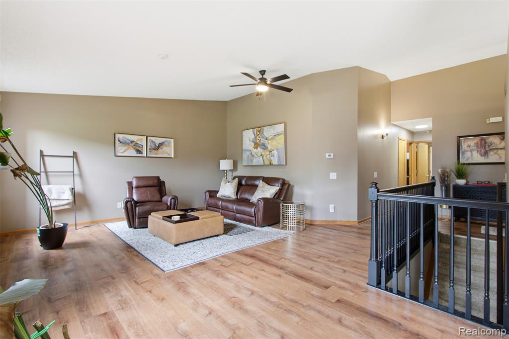 2223 Fairway Circle Property Photo 5
