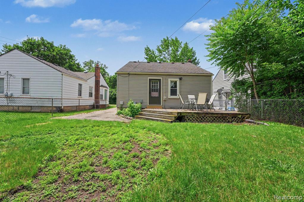 2904 Crooks Road Property Photo 25